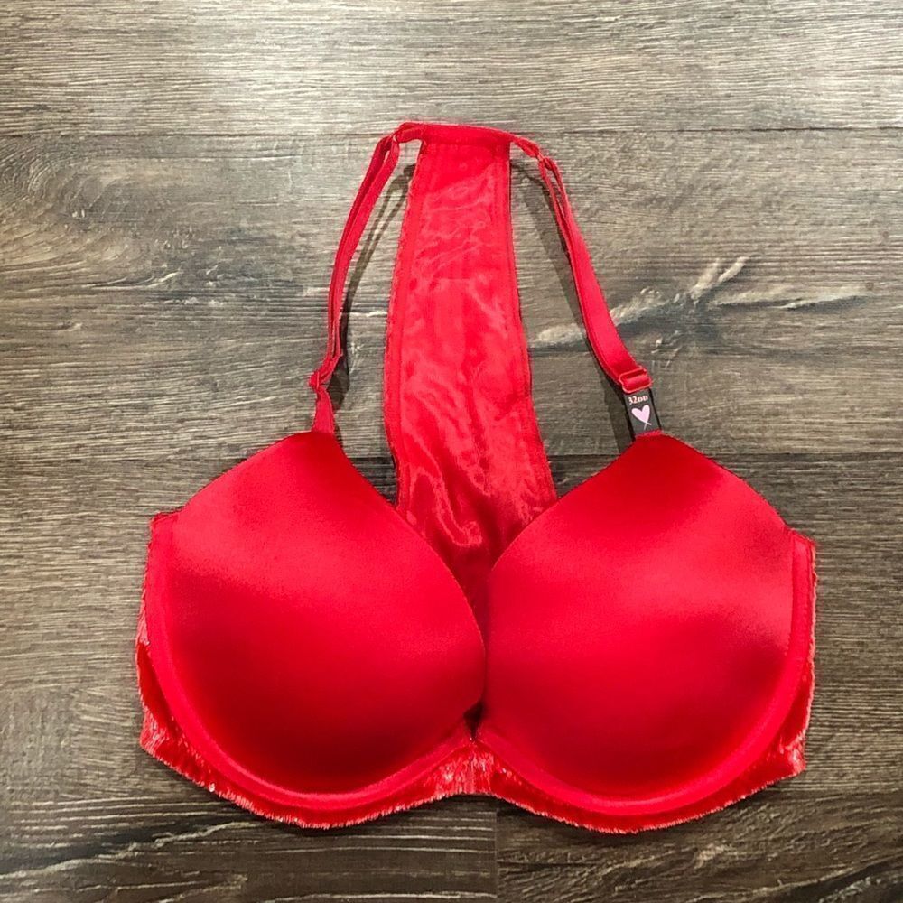 Victoria’s Secret Very Sexy Push-up 32DD
